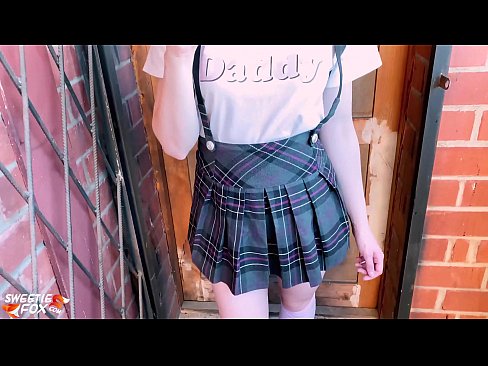 ❤️ 女子校生は授業の代わりに彼女のペニスを深く吸ってファックする。 ️ セックスビデオ ❌️❤