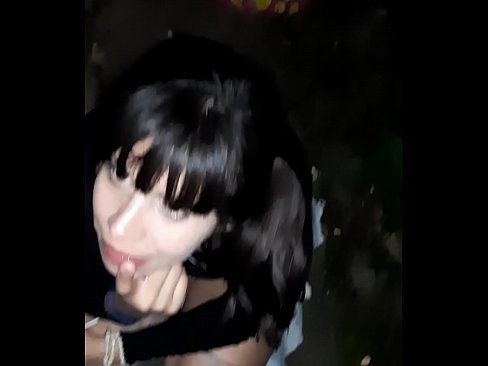 ❤️ 路上でキャンディと引き換えに腫れたペニス ️ セックスビデオ ❌️❤